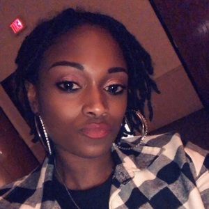 Meet your Posher, Erika